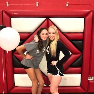 Meet your Posher, Alexandra